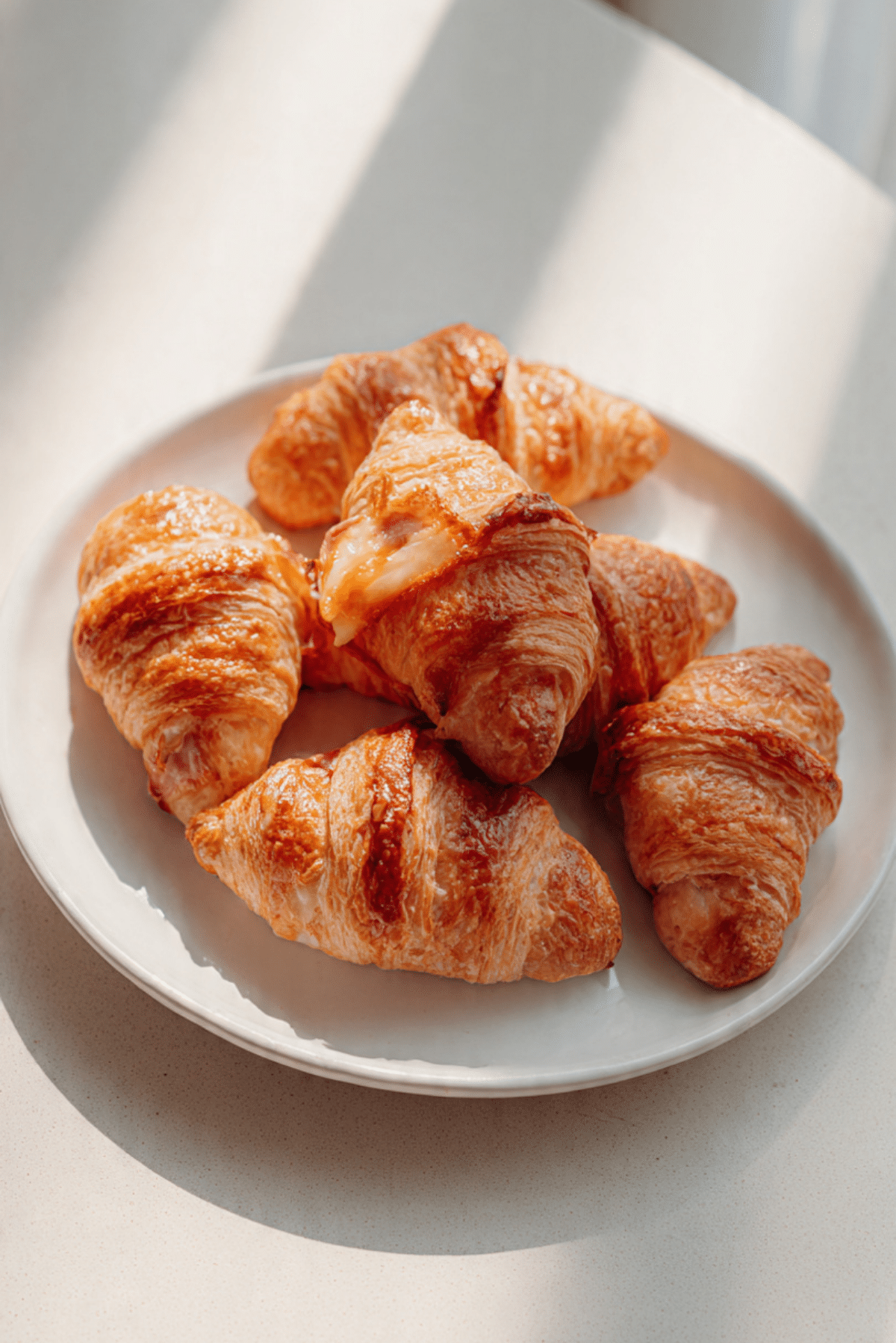 Easy Ham and Cheese Croissant