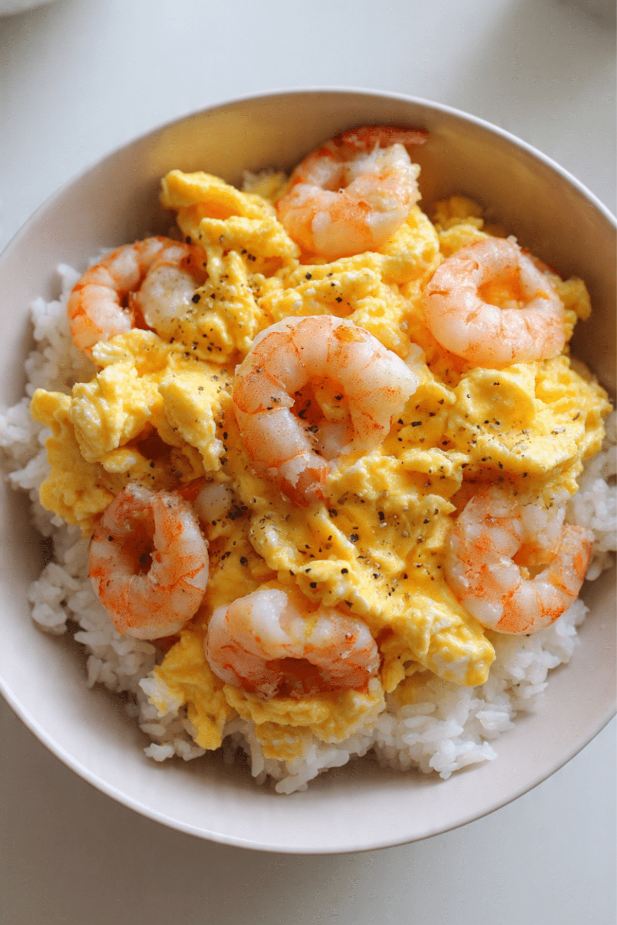 Cheesy Scrambled Eggs with Prawns on Rice